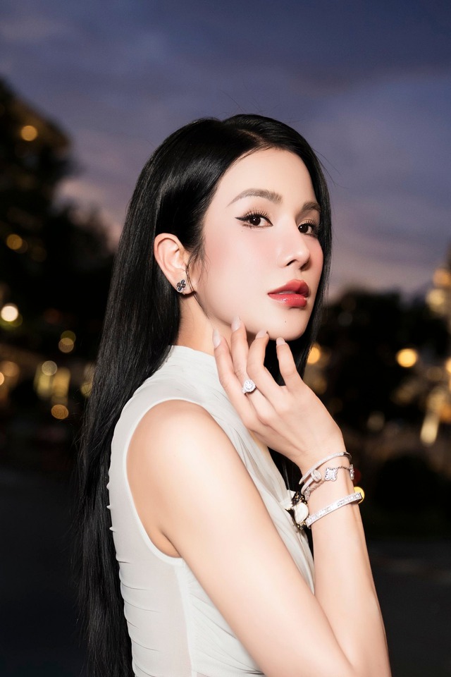 Diệp Lâm Anh đáp trả không khoan nhượng khi bị doạ bom đơn hàng, quay lưng hậu họp báo của Jack - Ảnh 1.
