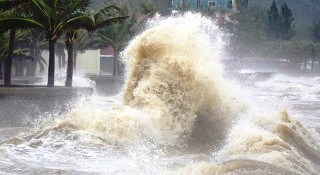 B&atilde;o Wipha giật cấp 12 đổ bộ Biển Đ&ocirc;ng, đạt cấp cực đại trong 2 ng&agrave;y tới - Ảnh 2.