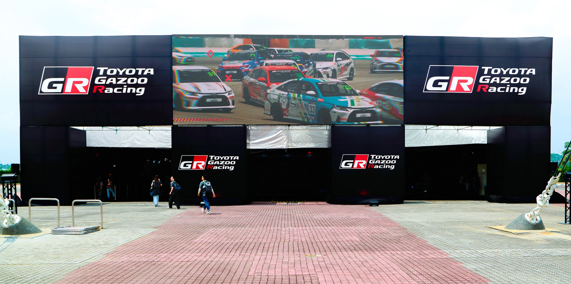 Lần đầu đặt chân đến SUPER GT tại Sepang: Mãn nhãn với dàn xe nét căng và những pha drift đầy mê hoặc! - Ảnh 1.