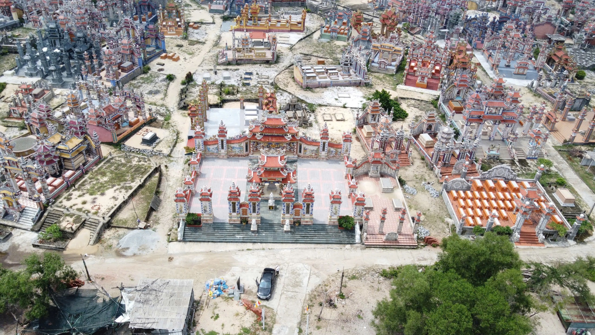Đập chén bát xây lăng mộ: Chuyện thật ở ngôi làng khiến cả thế giới ngỡ ngàng- Ảnh 17.