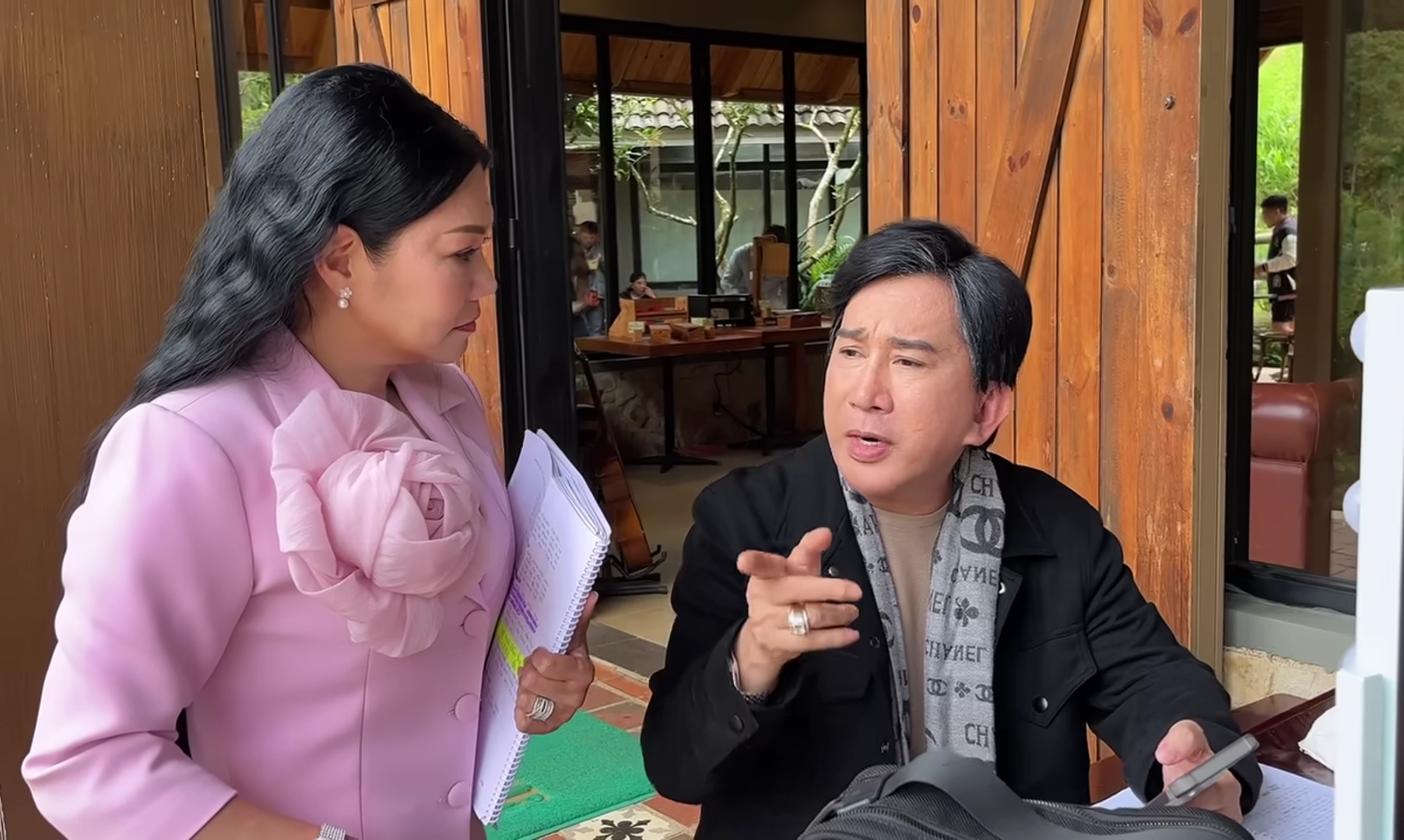 Nữ NSƯT từ Mỹ về bị Kim Tử Long giận, nói thẳng một câu- Ảnh 1.