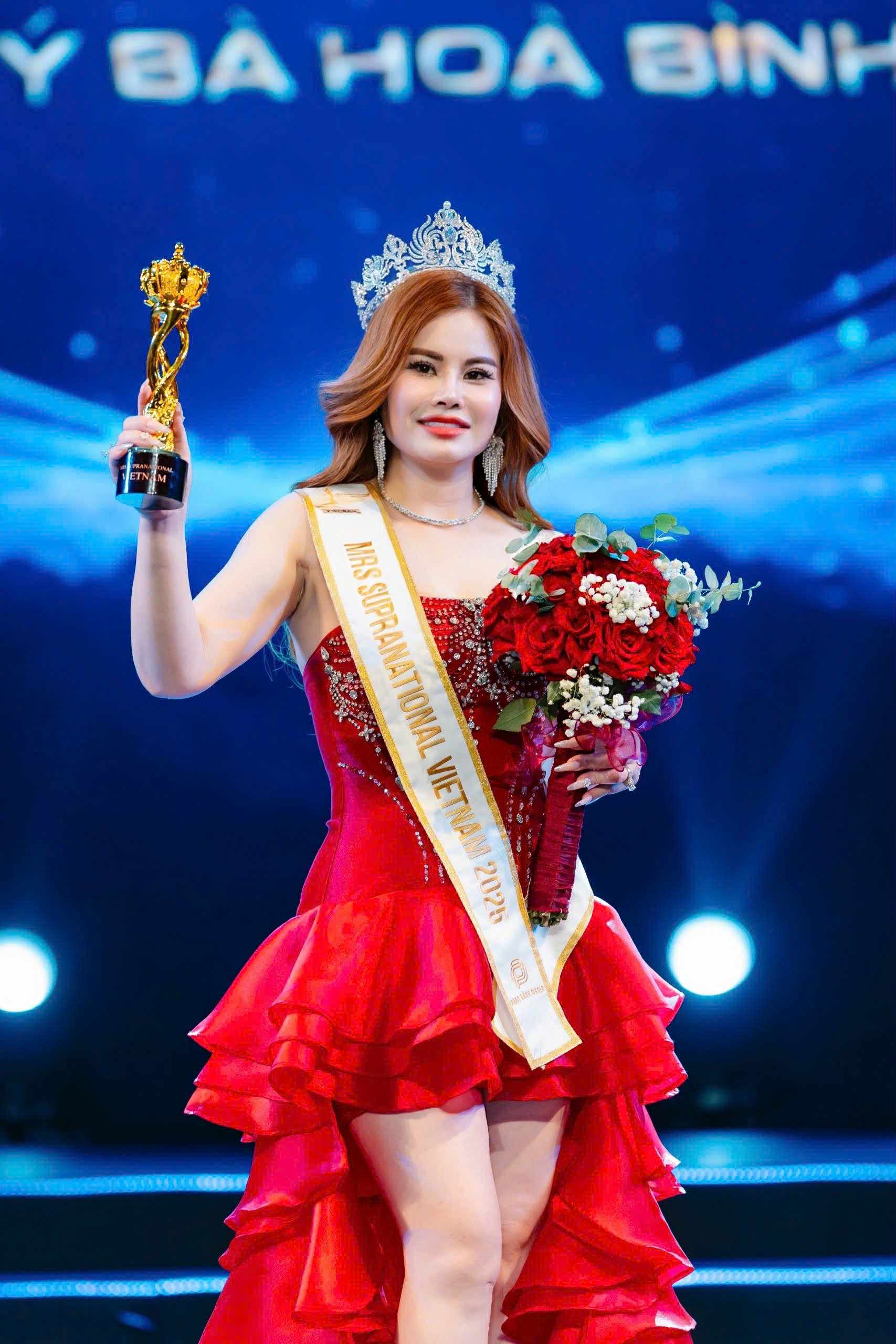 Á hậu Nguyễn Thị Huyên đại diện Việt Nam tham dự Mrs Supranational 2025 - Ảnh 1.