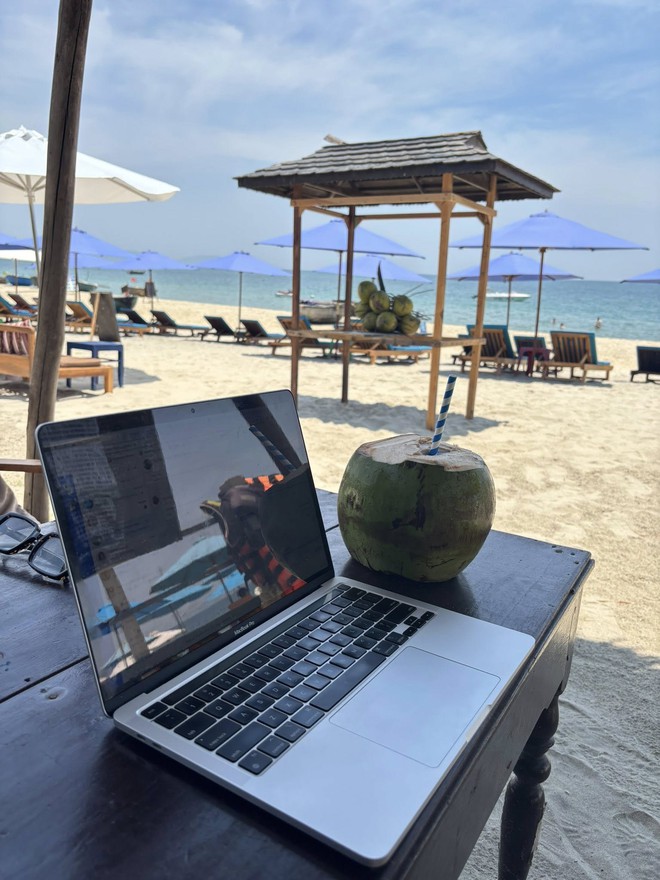 Bỏ việc lương gần 50 triệu/th&aacute;ng, c&ocirc; g&aacute;i về biển "chữa l&agrave;nh": Gia đ&igrave;nh ngăn cản, sợ sống l&ocirc;ng b&ocirc;ng, thiếu ổn định- Ảnh 7.