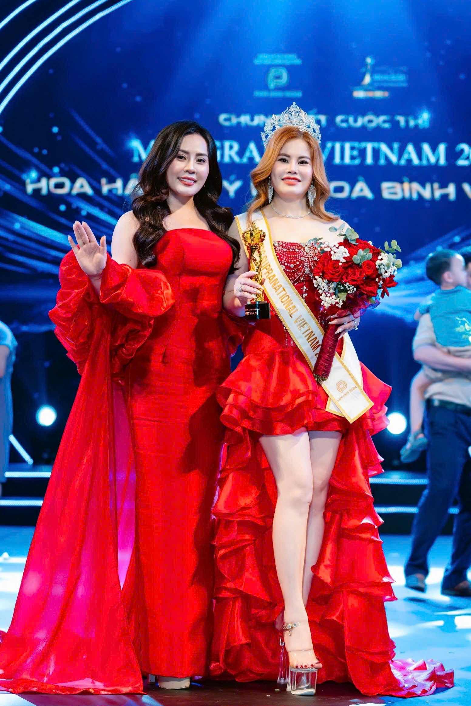 Á hậu Nguyễn Thị Huyên đại diện Việt Nam tham dự Mrs Supranational 2025 - Ảnh 2.