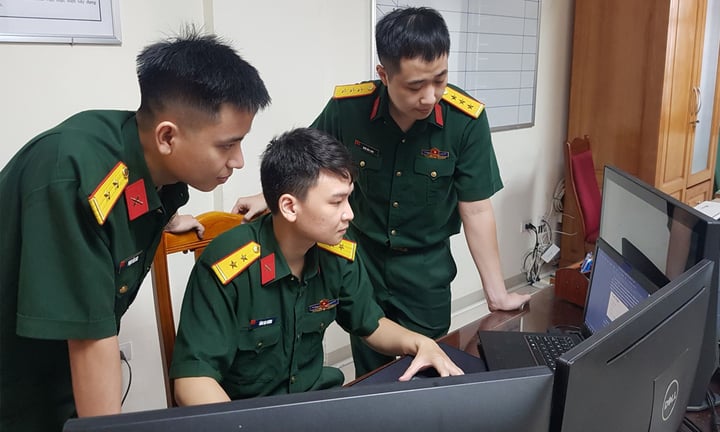 Hỗ trợ 5 triệu đồng / tháng cho người chuyên trách chuyển đổi số , an ninh mạng - Ảnh 1.