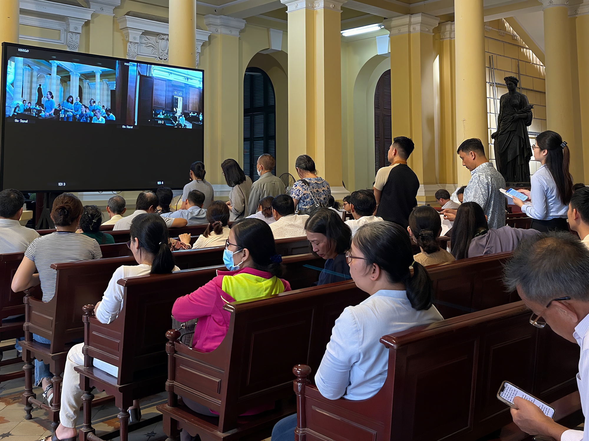 Diễn biến bất ngờ tại phiên xử bất động sản ma gây chấn động TP HCM - Ảnh 1. Diễn biến bất ngờ tại phiên xử bất động sản ma gây chấn động TP HCM - Ảnh 1.