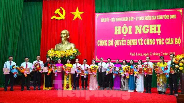 Vĩnh Long có 5 nữ Giám đốc Sở sau hợp nhất: Đánh dấu sự phát triển mới - Ảnh 3.