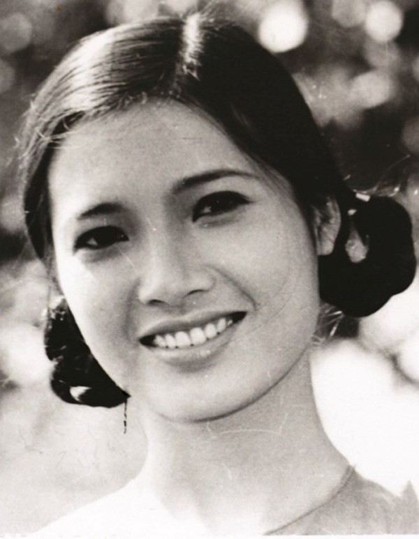 "Chị Dậu" - NSƯT Lê Vân: Mỹ nhân Hà thành đa đoan, hạnh phúc tuổi xế chiều- Ảnh 1.