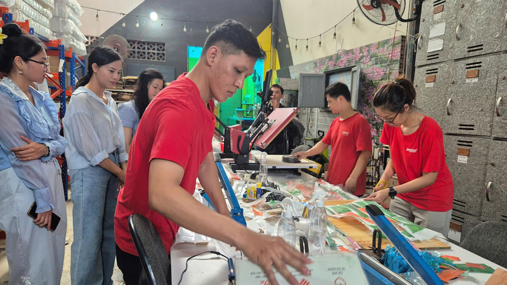 Nhiều ưu đ&atilde;i cho doanh nghiệp t&aacute;i chế- Ảnh 1.