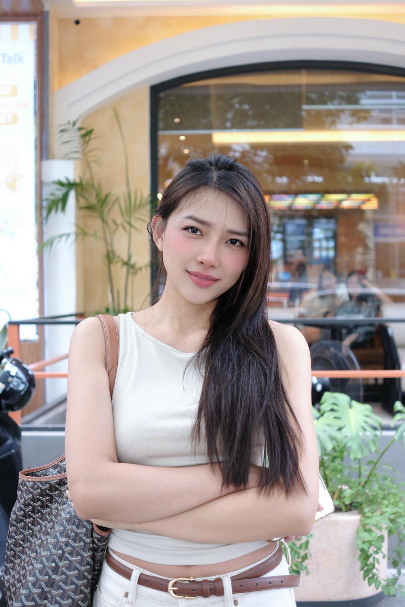 - Ảnh 4. - Ảnh 4.