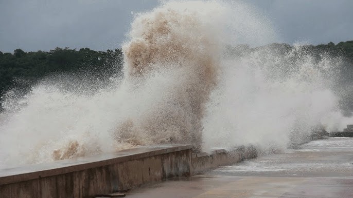 Sau khi bão Wipha đổ bộ, người dân cần đặc biệt lưu ý đến căn bệnh này - Ảnh 2.