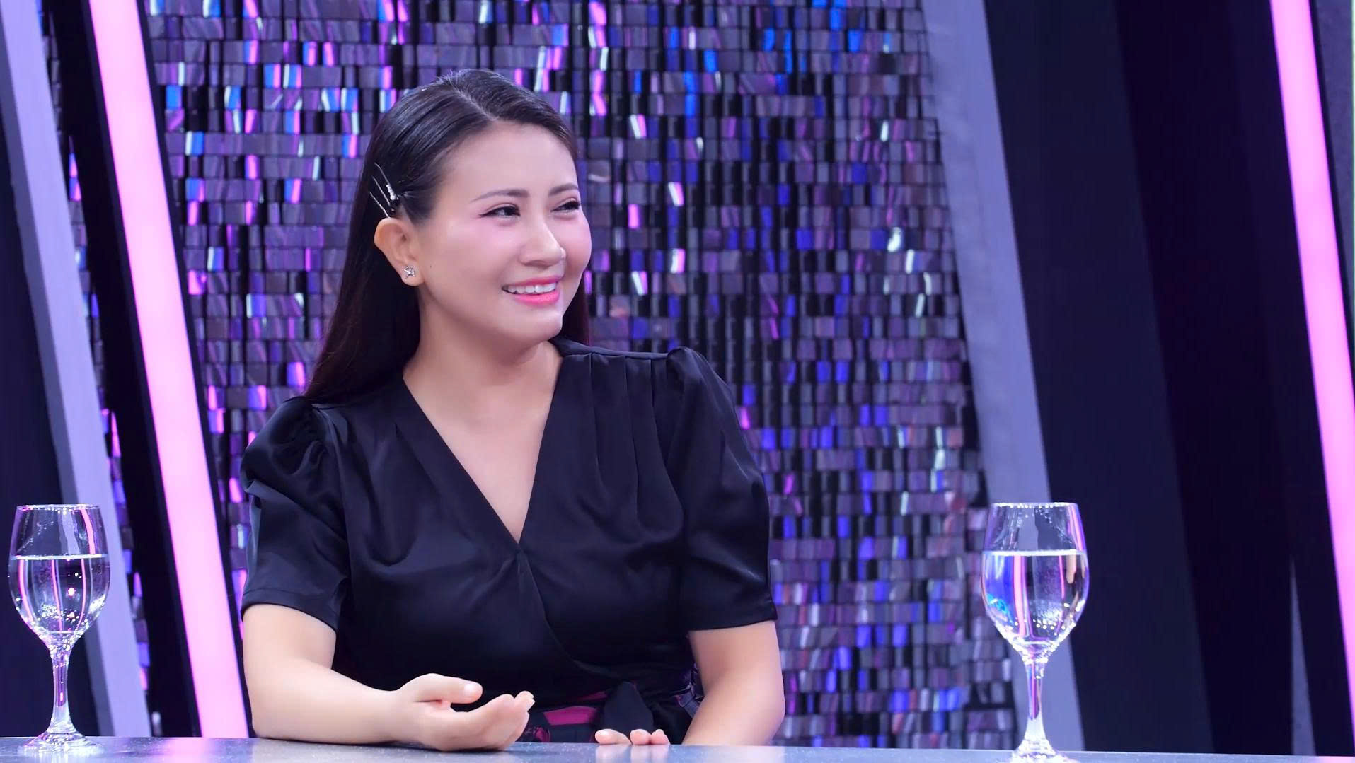 Nữ diễn viên lấy chồng kém 5 tuổi: “Tôi hành động luôn, đâm đơn ra tòa trước” - Ảnh 1.