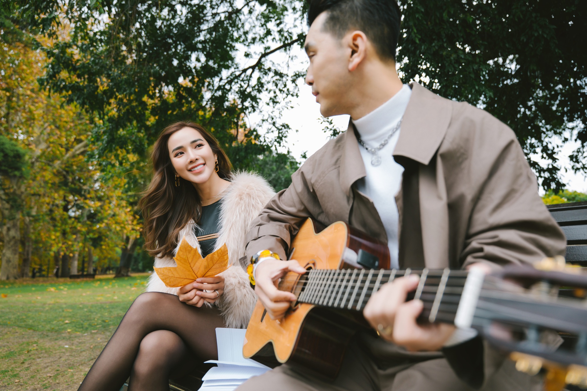 Kim Cương nói gì khi fan hỏi "biết người con gái Ưng Hoàng Phúc từng yêu đơn phương không?- Ảnh 2. Kim Cương nói gì khi fan hỏi "biết người con gái Ưng Hoàng Phúc từng yêu đơn phương không?- Ảnh 2.