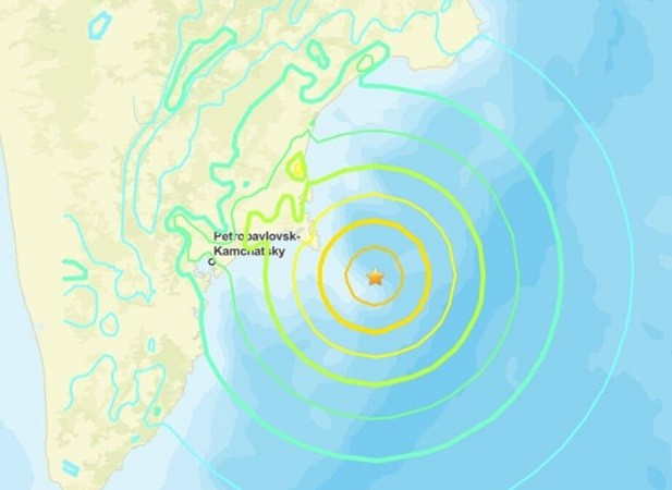 Nga hứng chịu hai trận động đất mạnh trước khi c&oacute; cảnh b&aacute;o s&oacute;ng thần  - Ảnh 2.