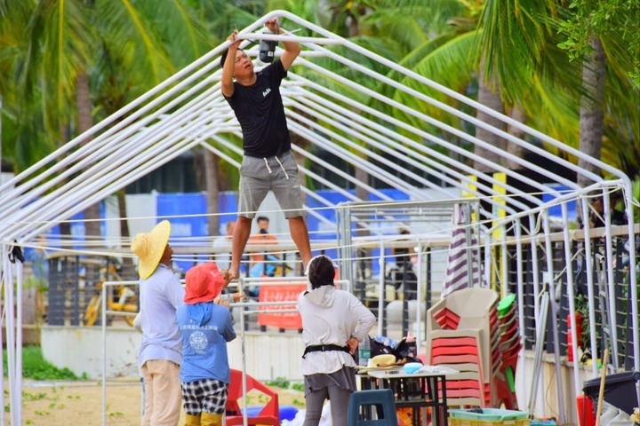 Bão Wipha càn quét Trung Quốc, 'tường mây khổng lồ' xuất hiện- Ảnh 9.