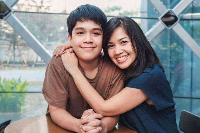 Bà mẹ Hà Nội và câu chuyện 10 năm im lặng giữa cha và con - Ảnh 1.