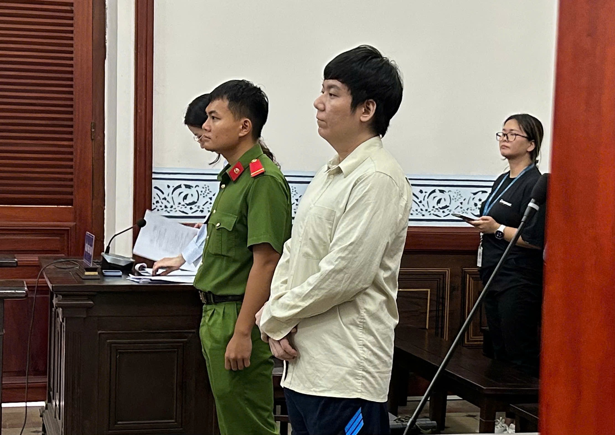 Trộm cắp tài sản: Nam thanh niên Hàn Quốc mất 100 . 000 USD từ bạn thân - Ảnh 1.