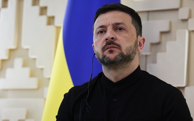 Đặc nhiệm Ukraine rút khỏi giàn khoan Crimea-1 sau cuộc tấn công tên lửa của Nga - Ảnh 2.