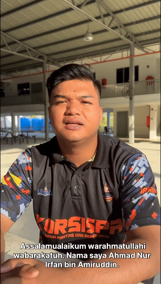 Xe ô tô mất lái lao xuống nước, con gái được cứu sống, mẹ tử vong - Ảnh 2. Xe ô tô mất lái lao xuống nước, con gái được cứu sống, mẹ tử vong - Ảnh 2.