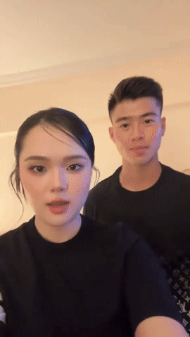 Nhiều lần bị chê mặc xấu, nay vợ Duy Mạnh "lột xác" đúng chất tiểu thư xinh - sang, còn âm thầm ủng hộ Jack? - Ảnh 1. Nhiều lần bị chê mặc xấu, nay vợ Duy Mạnh "lột xác" đúng chất tiểu thư xinh - sang, còn âm thầm ủng hộ Jack? - Ảnh 1.