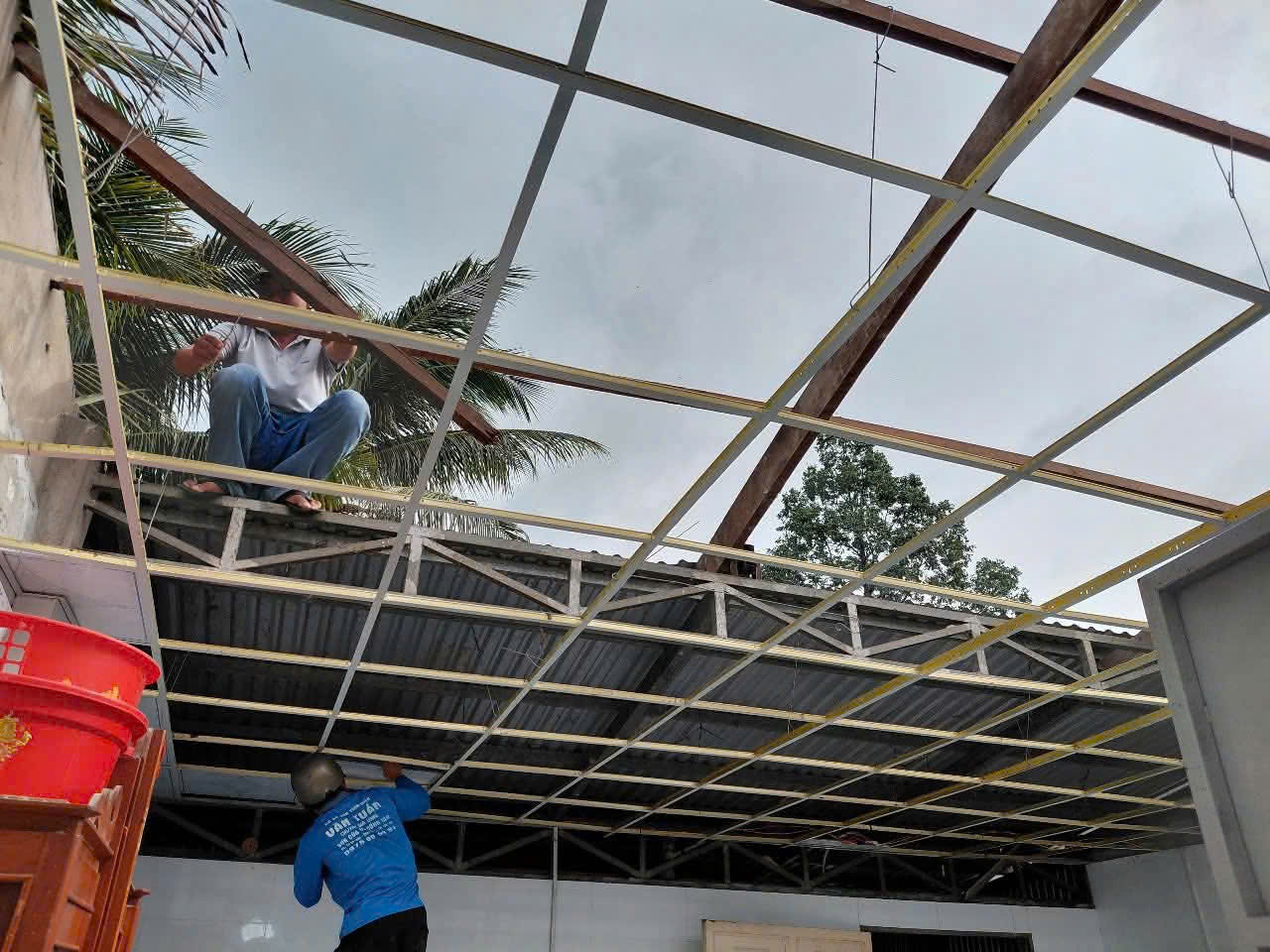 Lốc xóay An Giang gây thiệt hại nặng nề tại xã Ba Chúc sáng 23 - 7 - Ảnh 7.
