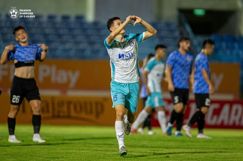 Tiền vệ Việt kiều sút tung lưới nhà vô địch AFF Cup, sáng cửa được CLB V.League ký hợp đồng - Ảnh 2.
