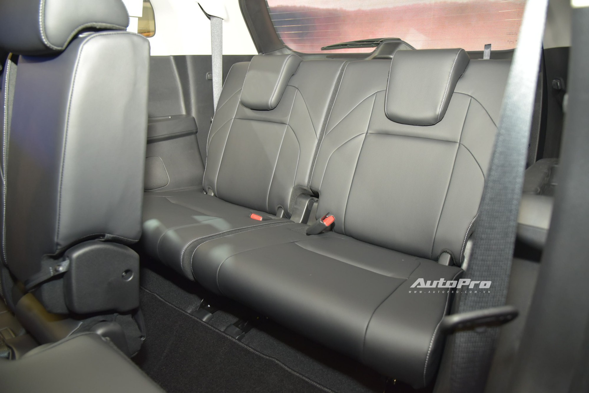 Ngồi thử thực tế 3 hàng ghế Mitsubishi Destinator xem rộng thế nào, tiện nghi ra sao, đi gia đình có thoải mái không- Ảnh 8.