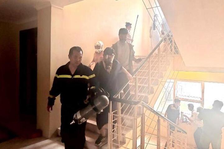 Cháy tại chung cư Ciputra Hà Nội , 45 người thoát nạn an toàn - Ảnh 2.