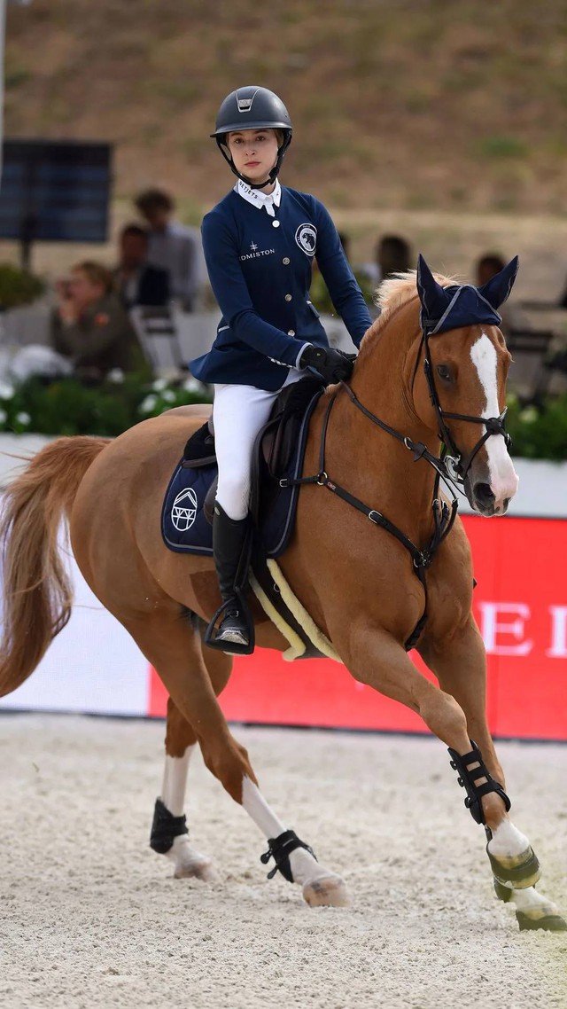 Cuộc đời trái ngược của 2 ái nữ nhà Steve Jobs: Từ thiên kim đến nỗi đau - Ảnh 2.