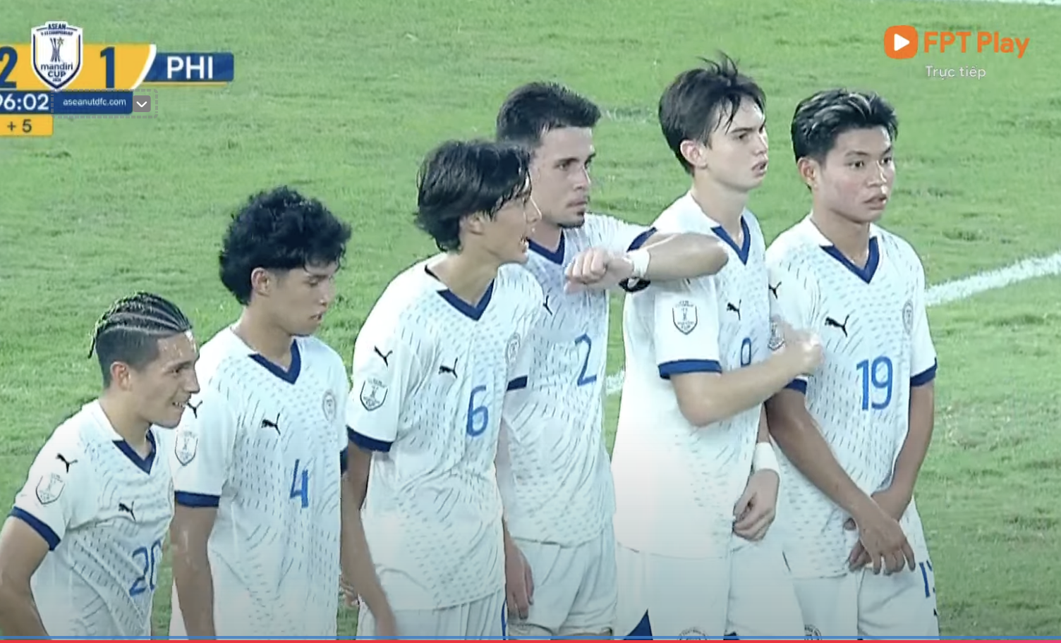 Hy hữu, trọng tài rút nhầm thẻ đỏ ở trận U23 Việt Nam- Ảnh 3.