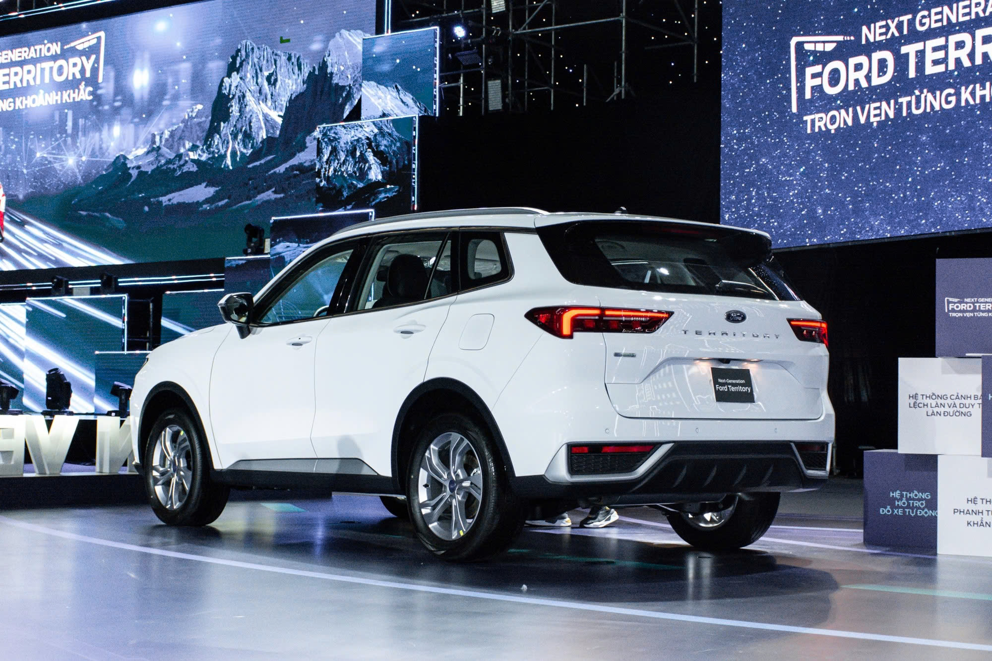 CUV cỡ C tại Việt Nam: Chọn Geely EX5 vừa ra mắt hay 2 mẫu xe xăng ăn khách Mazda CX-5 và Ford Territory?- Ảnh 8.