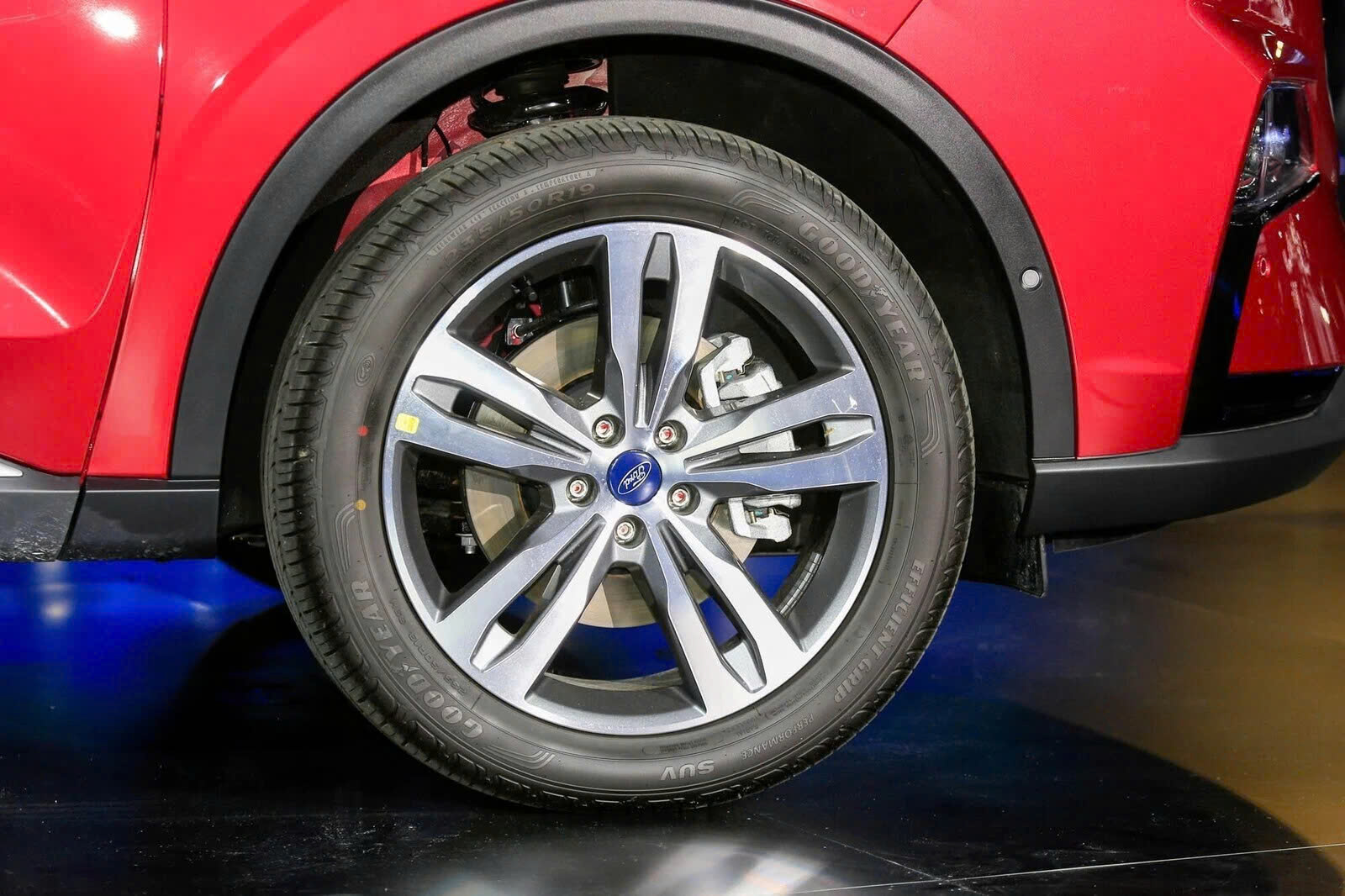 CUV cỡ C tại Việt Nam: Chọn Geely EX5 vừa ra mắt hay 2 mẫu xe xăng ăn khách Mazda CX-5 và Ford Territory?- Ảnh 20.