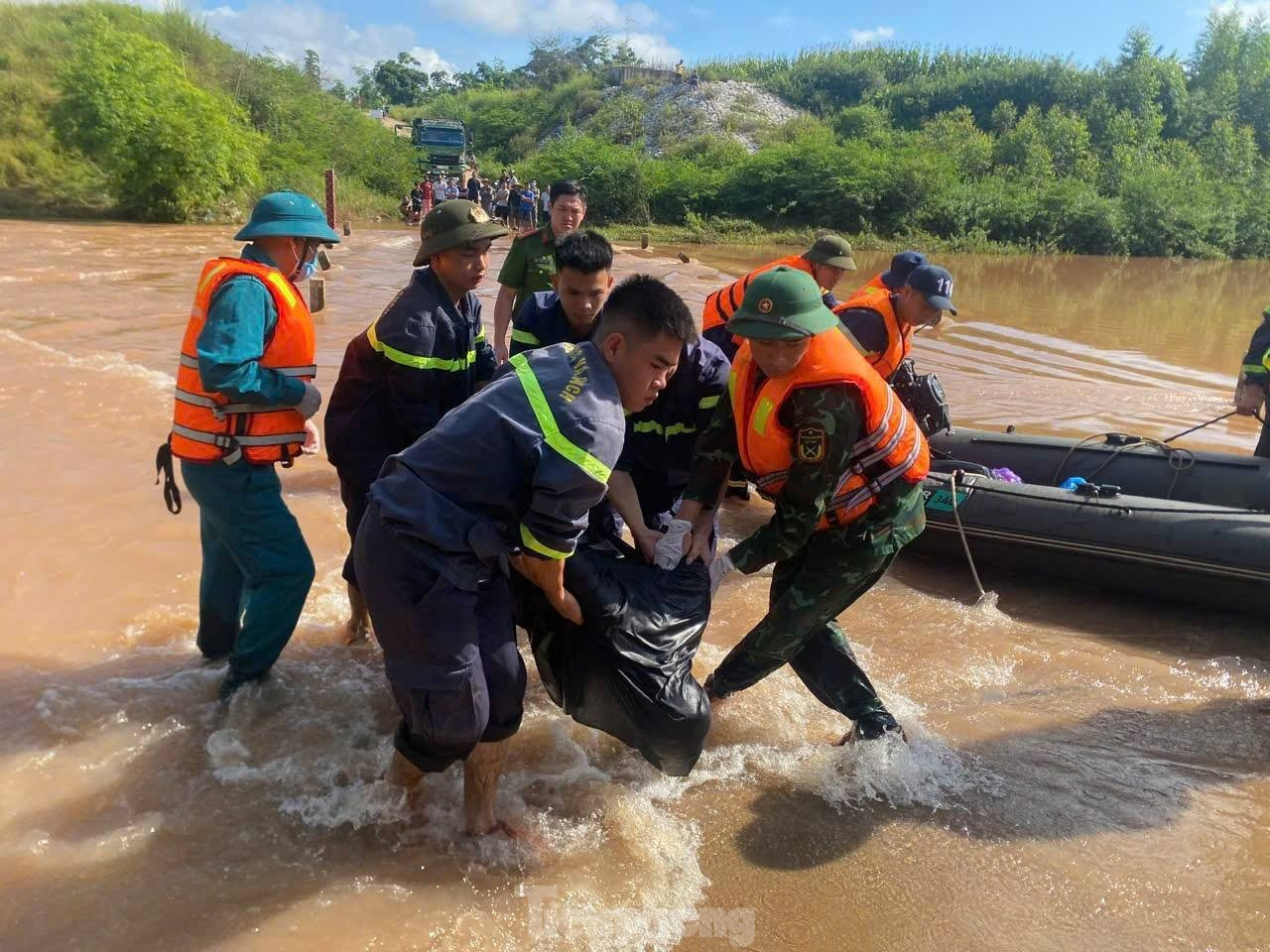 Tìm thấy thi thể người đuối nước tại Lạng Sơn Sau 2 ngày tìm kiếm khẩn trương - Ảnh 1. Tìm thấy thi thể người đuối nước tại Lạng Sơn Sau 2 ngày tìm kiếm khẩn trương - Ảnh 1.