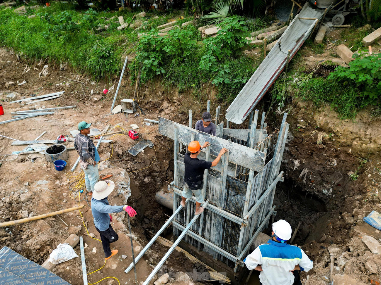 Hà Nội hồi sinh sông Tô Lịch và bốn dòng sông ô nhiễm khác giữa lòng thành phố - Ảnh 33.
