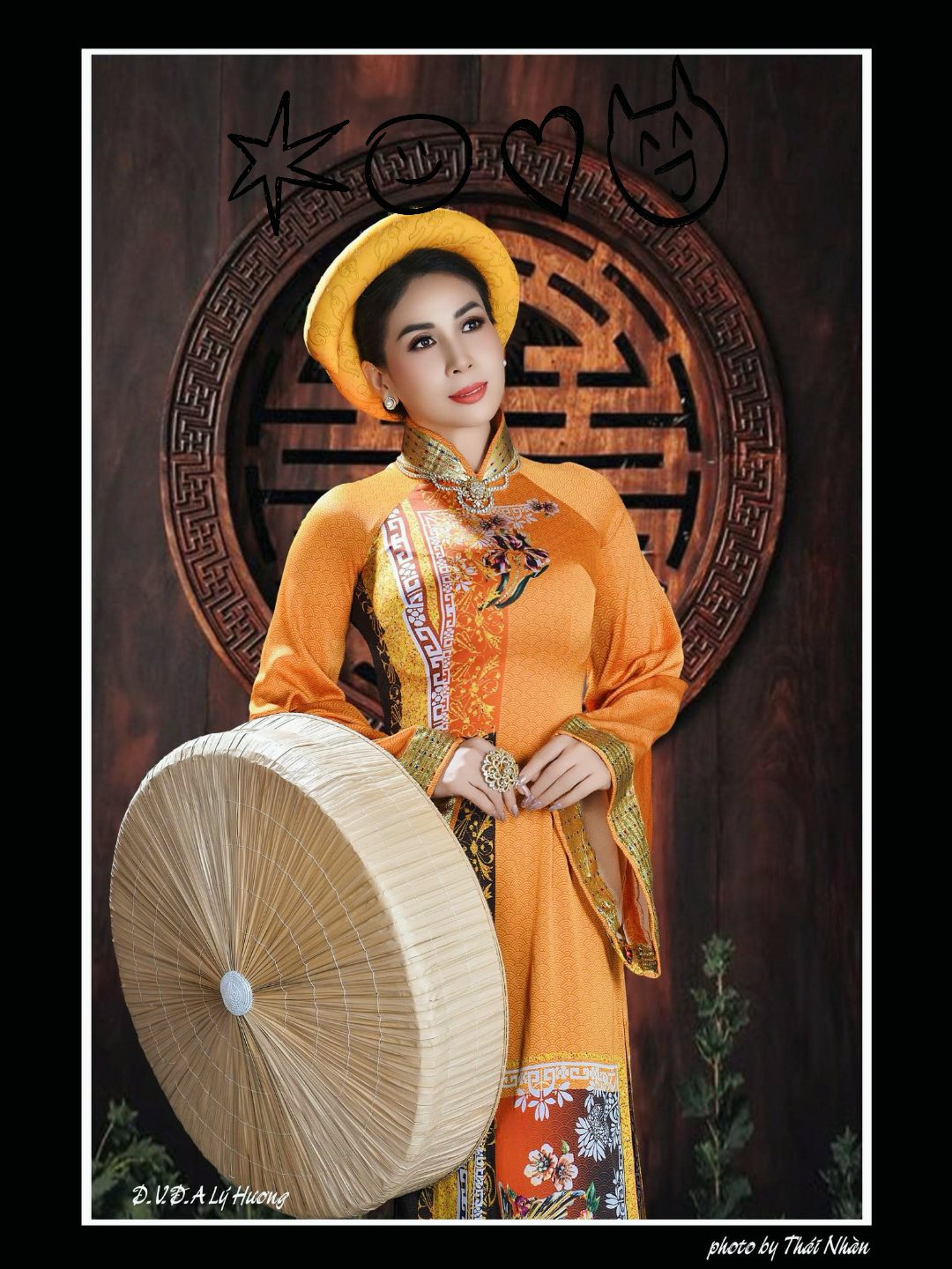 Hình ảnh của Lý Hương được trưng bày tại sự kiện tôn vinh áo dài Việt Nam- Ảnh 4.