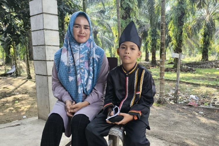 Cậu bé 11 tuổi tiết lộ sự thật về điệu nhảy trên mũi thuyền gây sốt toàn cầu: Cuộc sống hiện tại gây chú ý- Ảnh 7. Cậu bé 11 tuổi tiết lộ sự thật về điệu nhảy trên mũi thuyền gây sốt toàn cầu: Cuộc sống hiện tại gây chú ý- Ảnh 7.