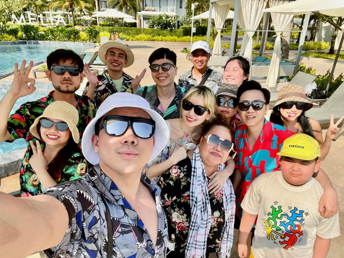 Khui quy luật ngầm hội bạn sao hạng A: Trấn Thành phạt "nóng" khi làm sai, Hà Tăng có 2 điều tưởng dễ mà khó! - Ảnh 1. Khui quy luật ngầm hội bạn sao hạng A: Trấn Thành phạt "nóng" khi làm sai, Hà Tăng có 2 điều tưởng dễ mà khó! - Ảnh 1.