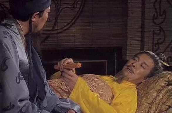 Gia Cát Lượng có khuyết điểm chí mạng: Trước khi chết, Lưu Bị đã ân cần nhắc nhở, nhưng ông không hiểu - Ảnh 1.