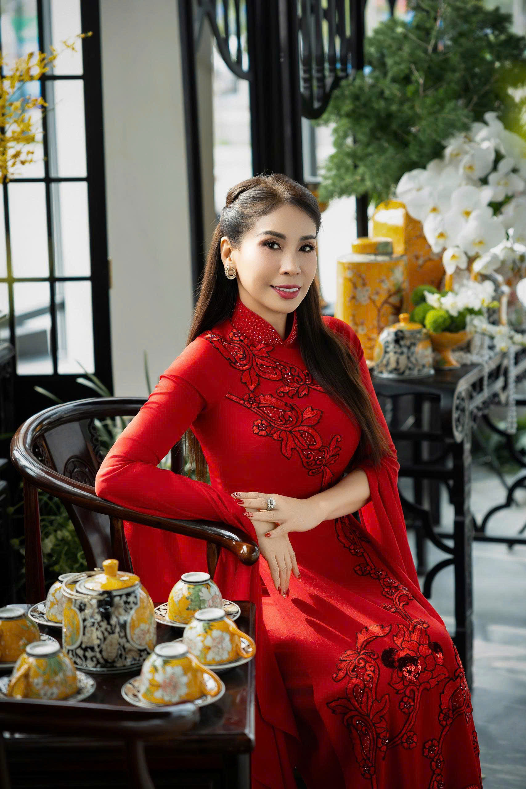 Hình ảnh của Lý Hương được trưng bày tại sự kiện tôn vinh áo dài Việt Nam- Ảnh 7.