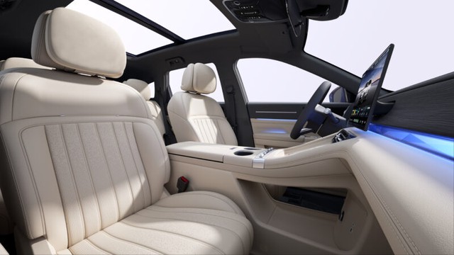 Hãng xe xây nhà máy 20.000 tỷ tại Việt Nam ra mắt mẫu SUV tiết kiệm xăng: chạy full nhiên liệu 1.500 km, thách thức Mazda CX-5 - Ảnh 6. Hãng xe xây nhà máy 20.000 tỷ tại Việt Nam ra mắt mẫu SUV tiết kiệm xăng: chạy full nhiên liệu 1.500 km, thách thức Mazda CX-5 - Ảnh 6.
