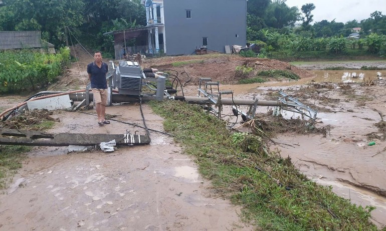 Lũ ống Sơn La gây thiệt hại nặng nề: 3 Người chết và hàng chục hộ dân di dời khẩn cấp - Ảnh 5.