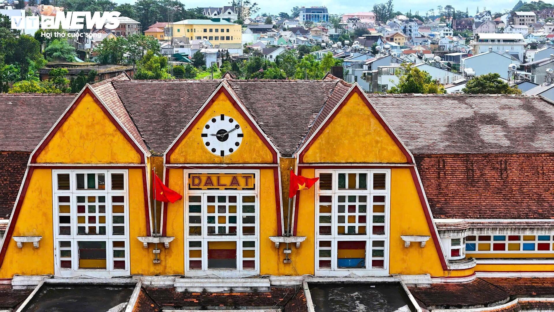 Nhà ga Đà Lạt gần 100 tuổi độc nhất vô nhị ở Việt Nam - Ảnh 4. Nhà ga Đà Lạt gần 100 tuổi độc nhất vô nhị ở Việt Nam - Ảnh 4.