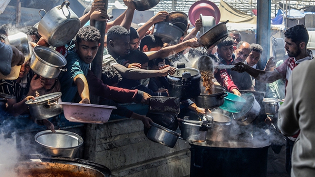 Bức ảnh gây sốc về trẻ em Gaza: Thảm kịch nhân đạo khiến thế giới bàng hoàng - Ảnh 7.