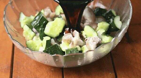 Dưa chuột trộn cùng nguyên liệu này 99% mọi người chưa thử nhưng khi làm rồi càng ăn càng ghiền lại đẹp da- Ảnh 5.