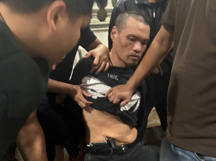 Trần Hải Quỳnh bị bắt giữ vì chống người thi hành công vụ tại cửa khẩu Lao Bảo - Ảnh 1.