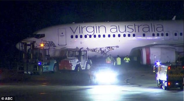 Máy bay Boeing 737 của Virgin Australia bị hư hại nghiêm trọng tại sân bay Melbourne - Ảnh 1.