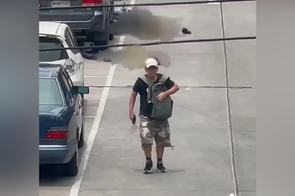 Xả s&uacute;ng giữa chợ ở Bangkok, &iacute;t nhất 6 người chết - Ảnh 1.