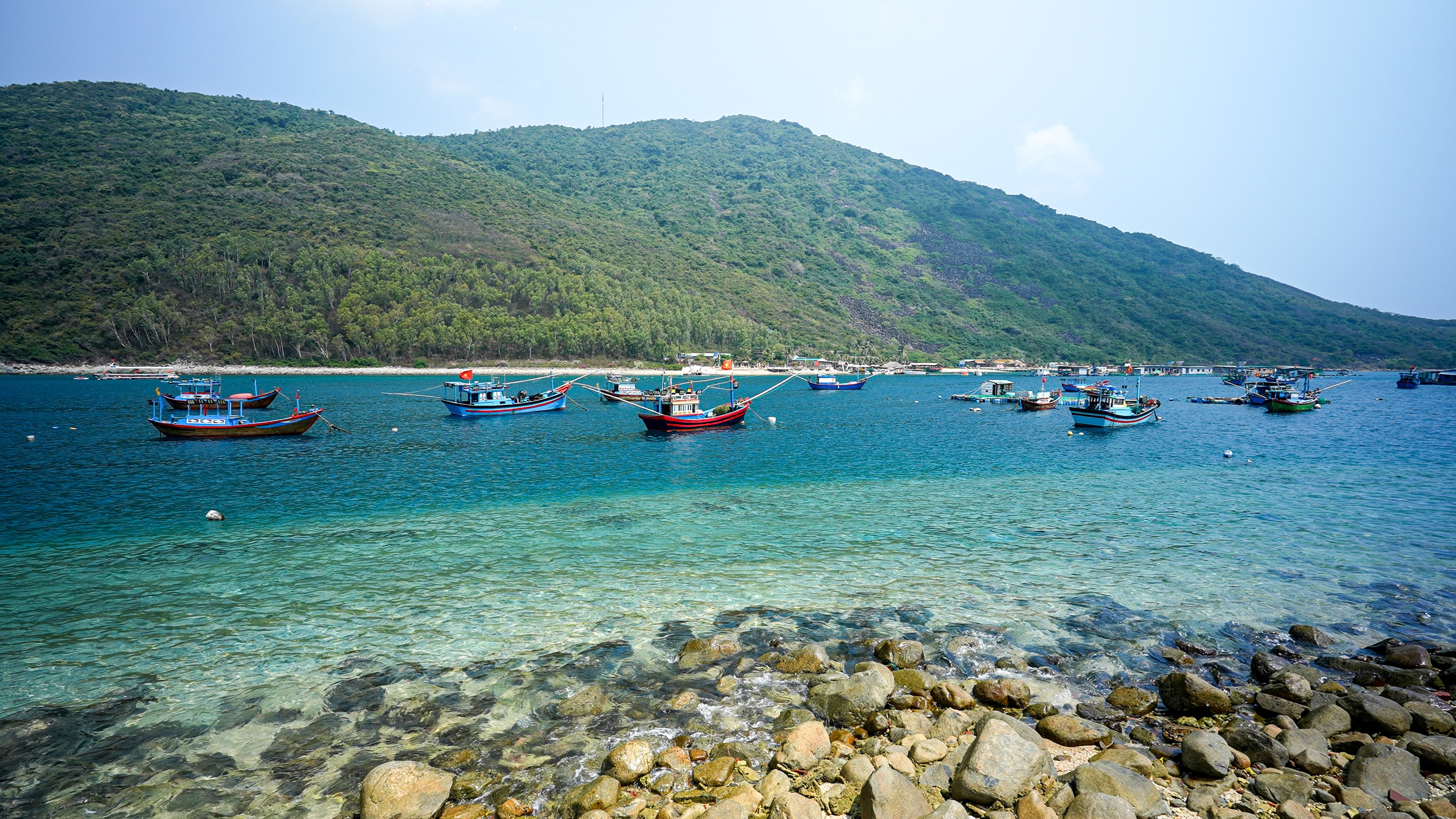 Hòn đảo không khách sạn, không resort, cách đất liền 20km, nhiều người bản địa cũng không biết tới - Ảnh 14.