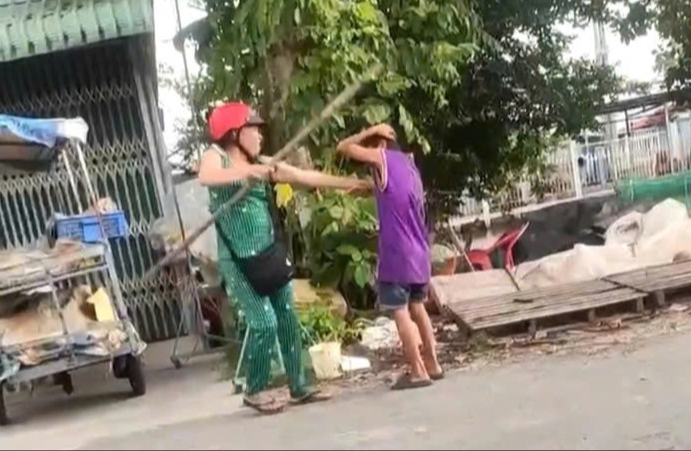 Cô ruột đánh cháu bằng khúc cây: Có thể bị xử lý hình sự - Ảnh 1.
