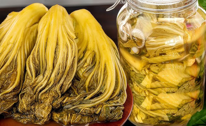 M&ecirc; 1 loại rau cực quen tr&ecirc;n m&acirc;m cơm, người đ&agrave;n &ocirc;ng ngộ độc su&yacute;t mất mạng - Ảnh 2.